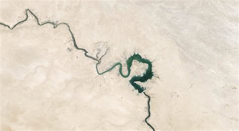 Aug 3, 2023 · The Euphrates River drying up has implications for further political conflict as nations fight over water supplies. It also causes an increased risk of disease. As the British Medical Journal reported in March 2023, the drying Euphrates River has forced some residents to rely on contaminated groundwater, leading to the spread of typhoid fever ... 